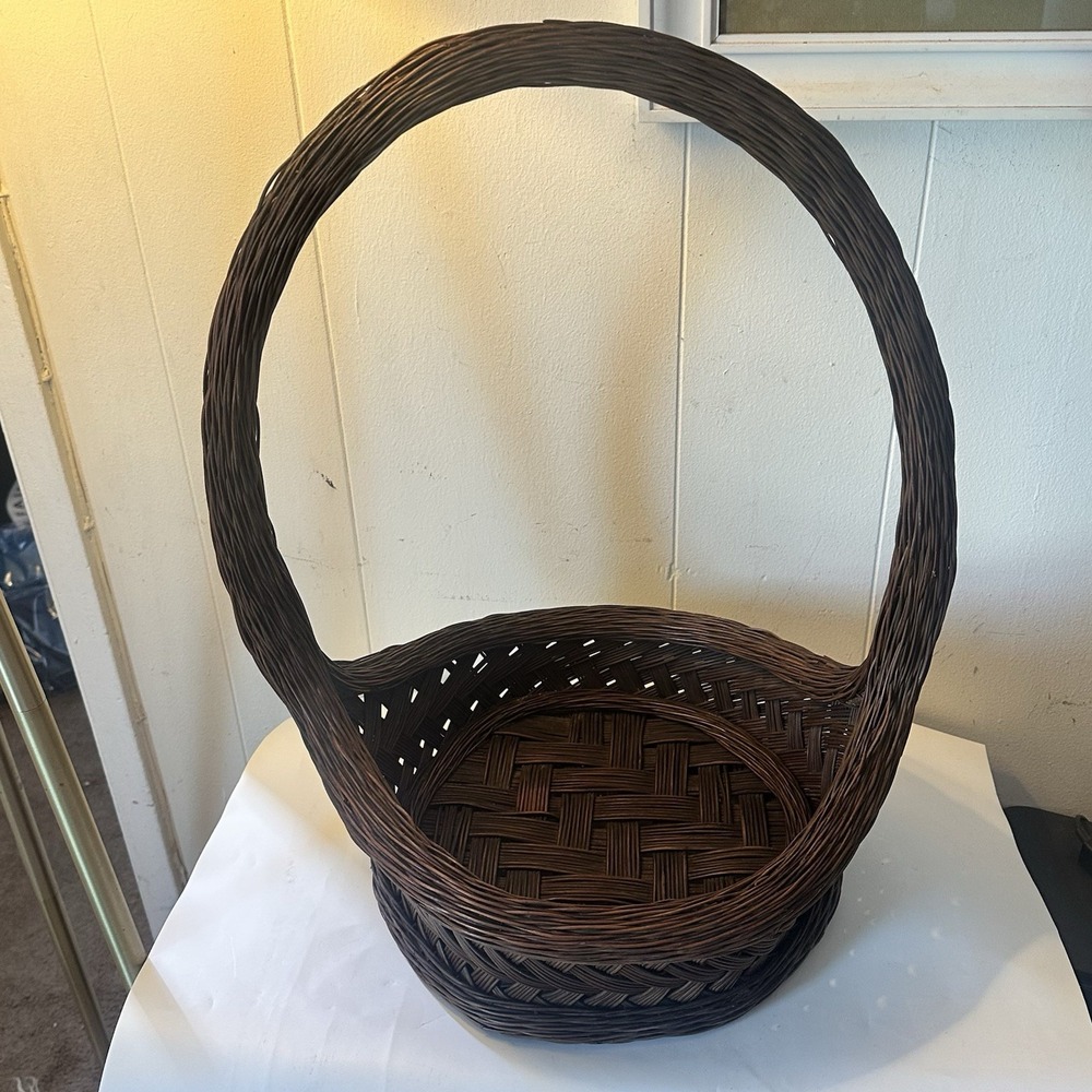 Vintage Dark Brown Wicker Gathering Basket Handle 20" Tall Farmhouse Cottage